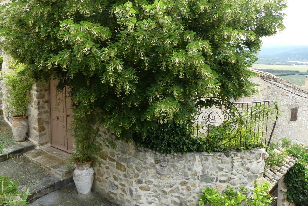 Les Vieux Murs Montfort  Exterior foto