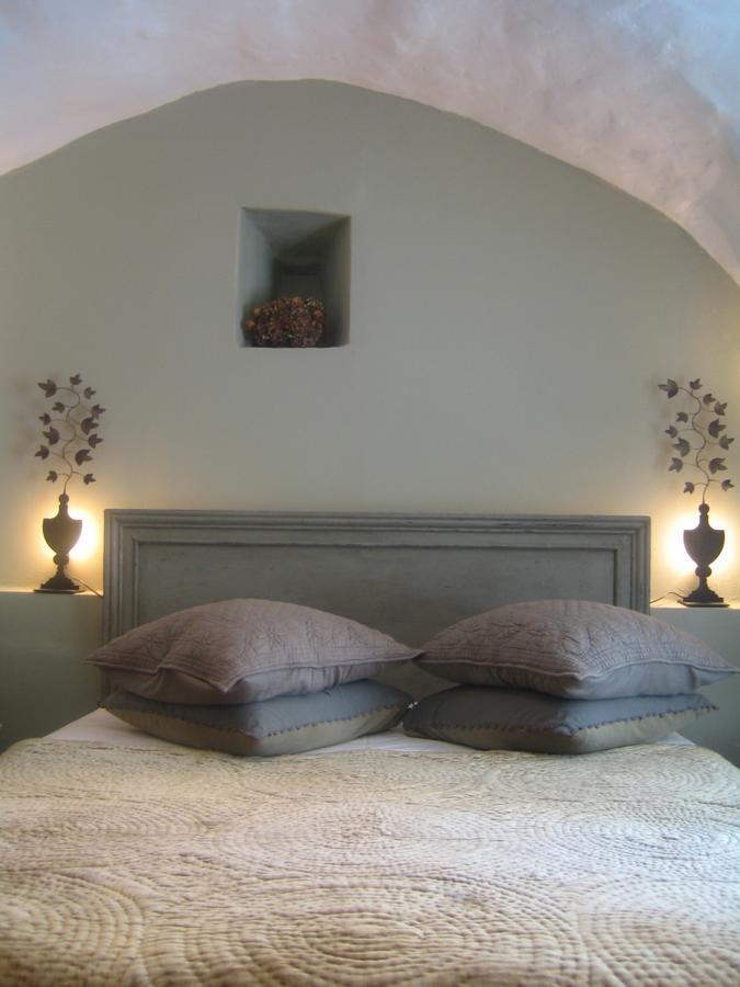 Les Vieux Murs Montfort  Habitación foto